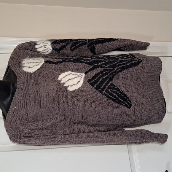 Olsen Cotton Blend Sweater with Angora accents Size 36 - Picture 5 of 15